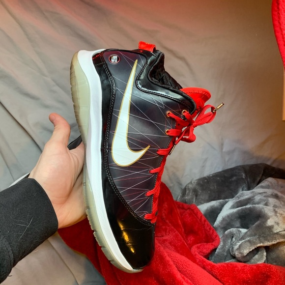 Lebron 7 playoff specific bred (2010) - Picture 2 of 4